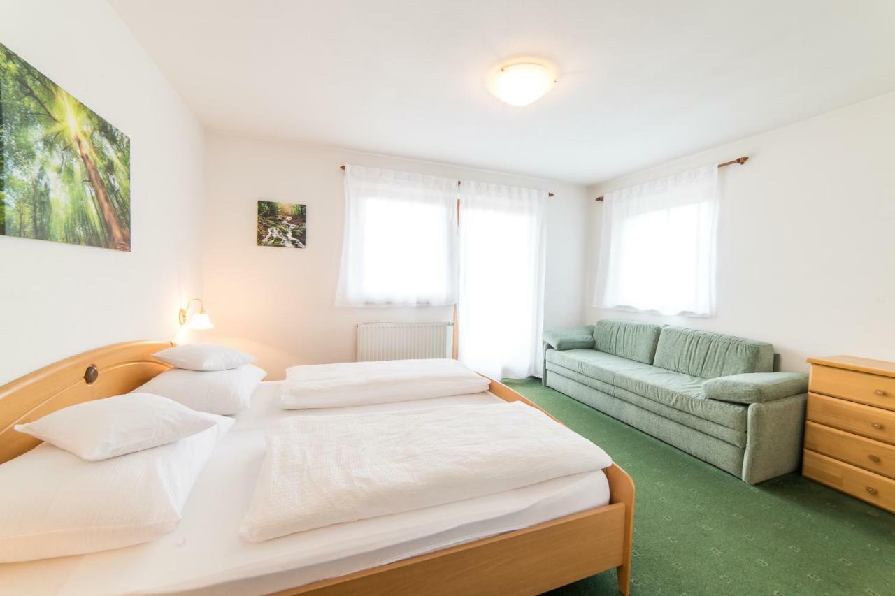 Pension Klausthaler Hotell Mölten Eksteriør bilde